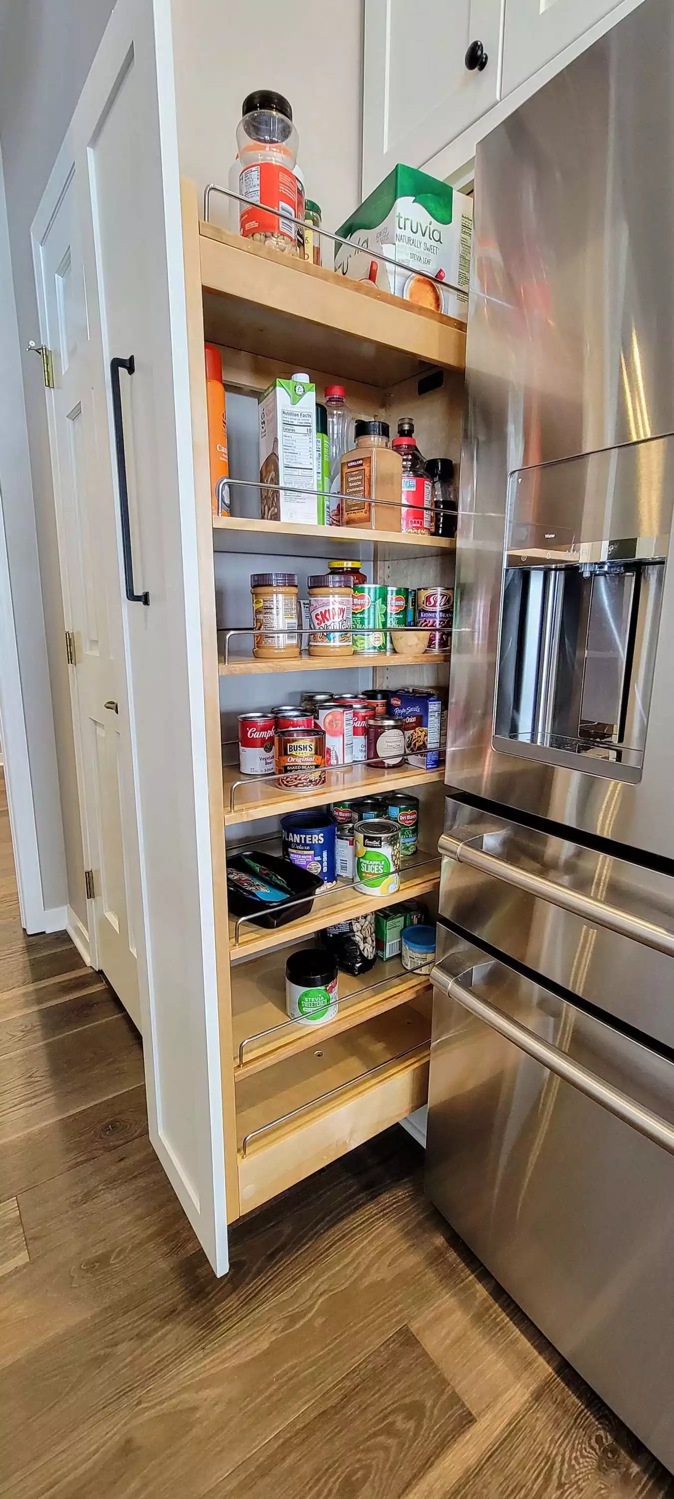 Pull-out Pantry