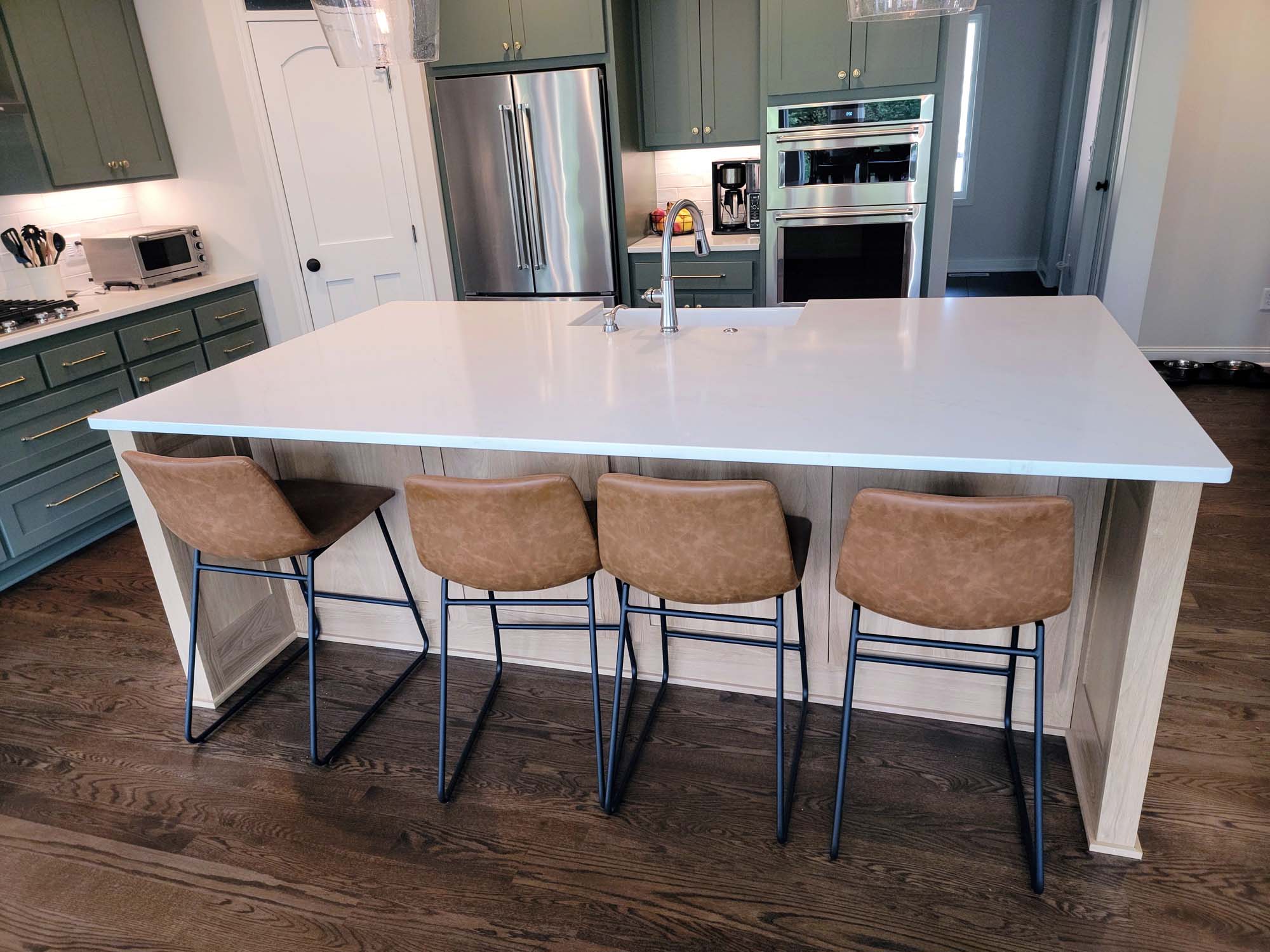 Kitchen island with seating for 4