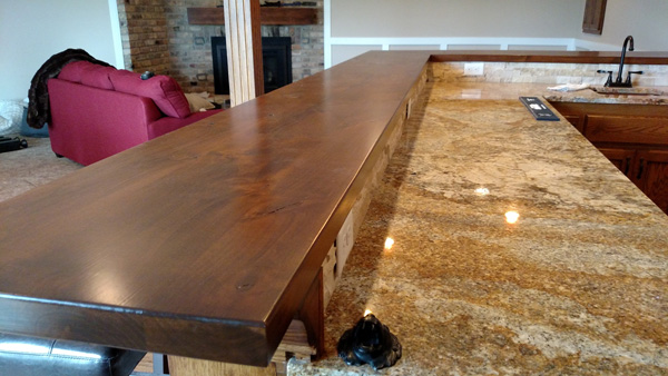 Wet Bar Hardwood and Granite Counters