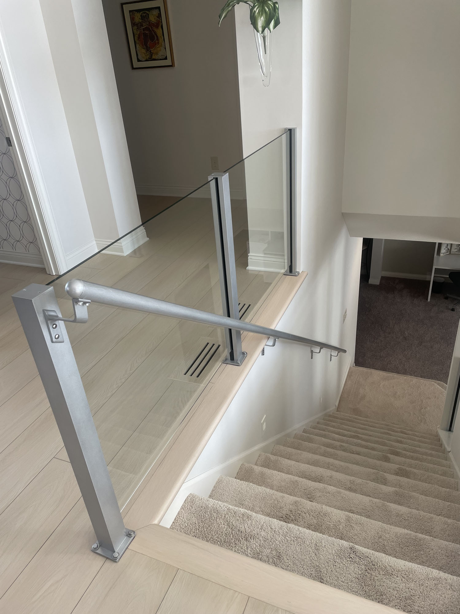 Metal and Glass Stair Case Railing