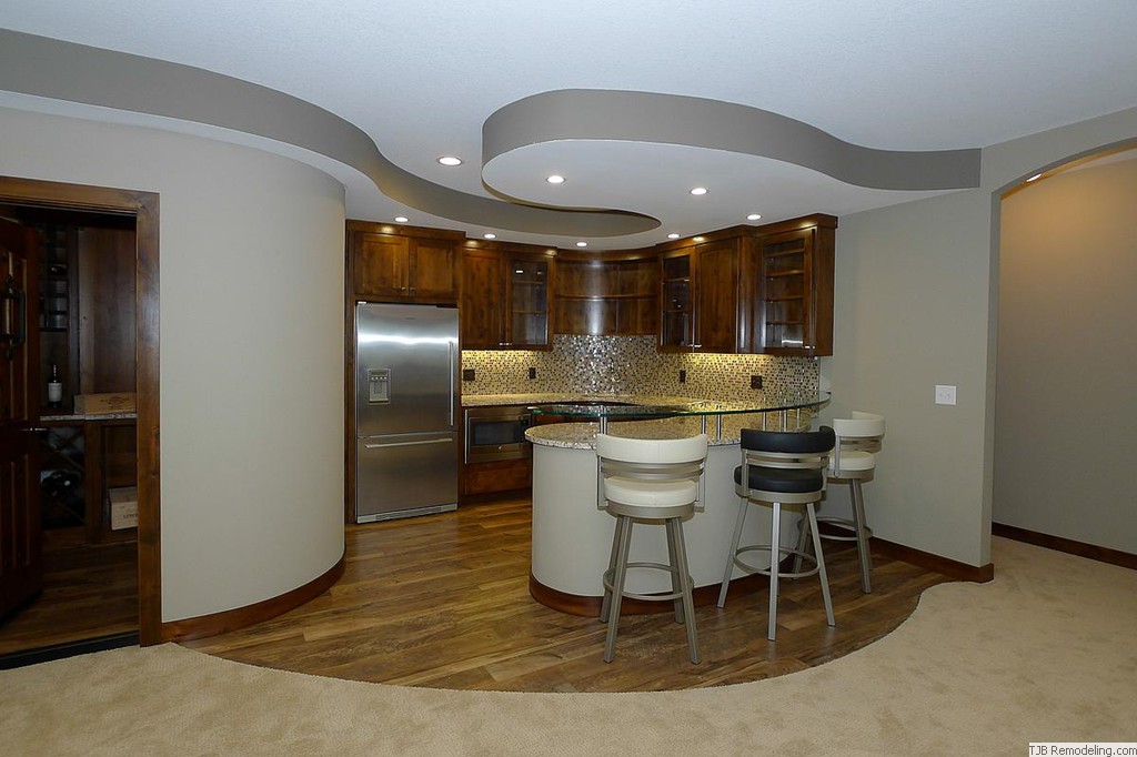 Curved Wet Bar