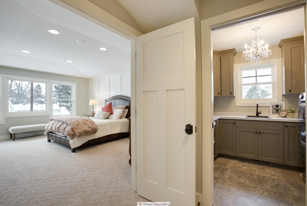 Master Suite & Laundry Room