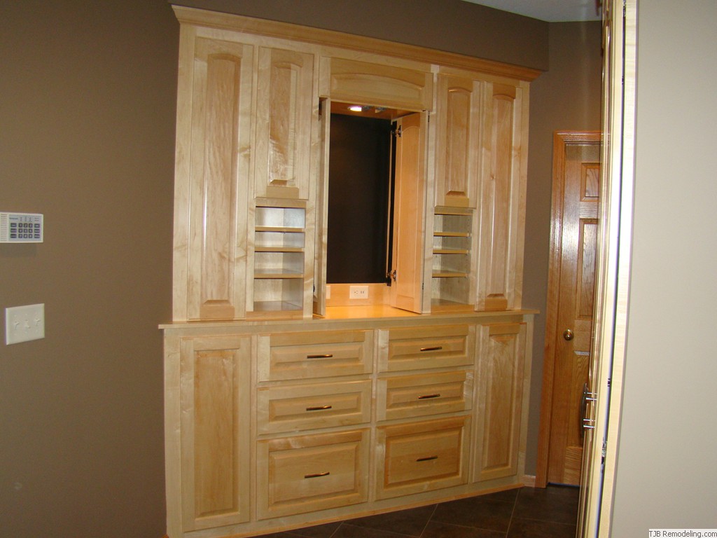 Custom Built-ins - Wickedly Awesome Cabinetry.